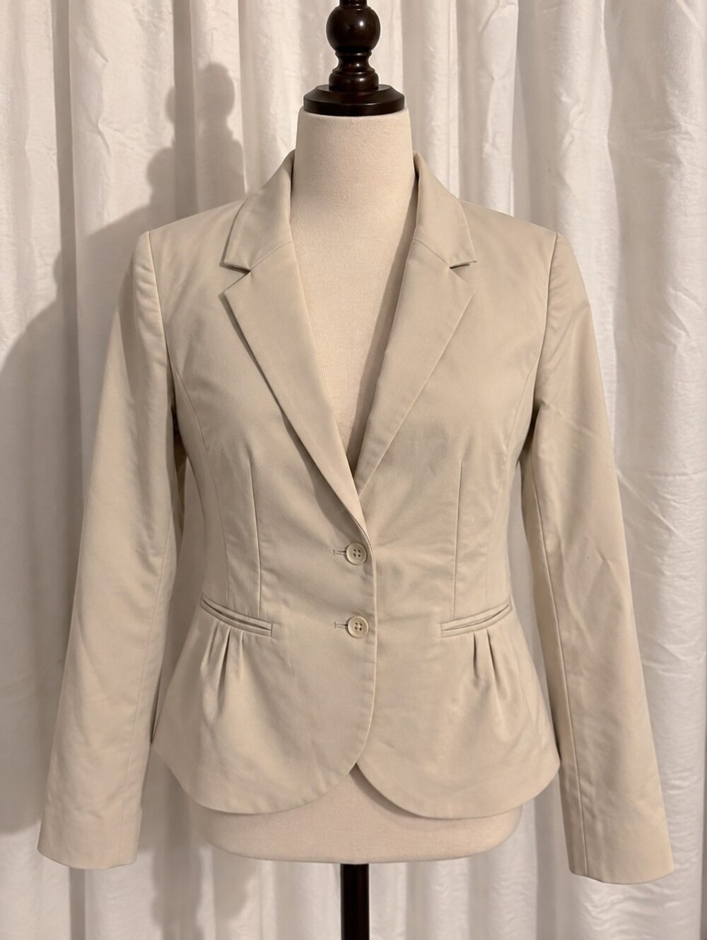 ELLE Women's Cream Tailored Blazer